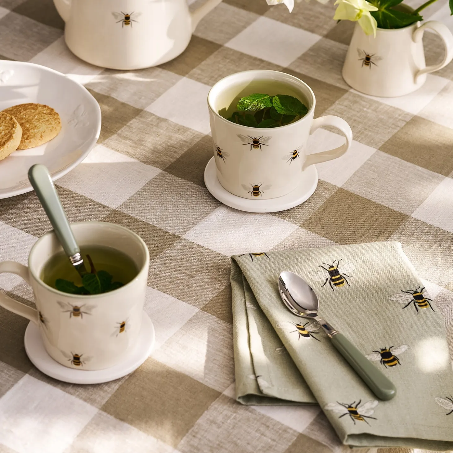 Bees Dimpled Stoneware Mug