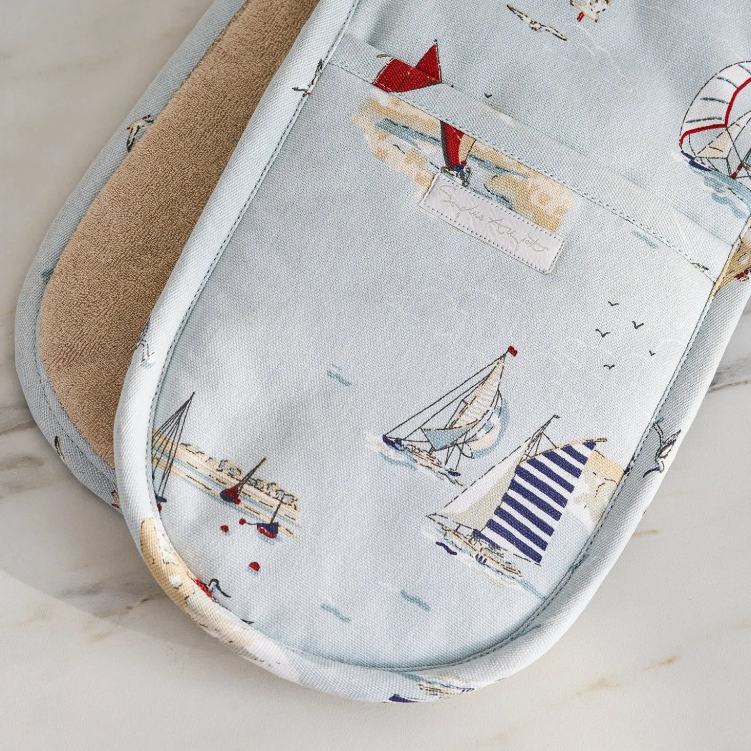 Coastal Boats Double Oven Glove