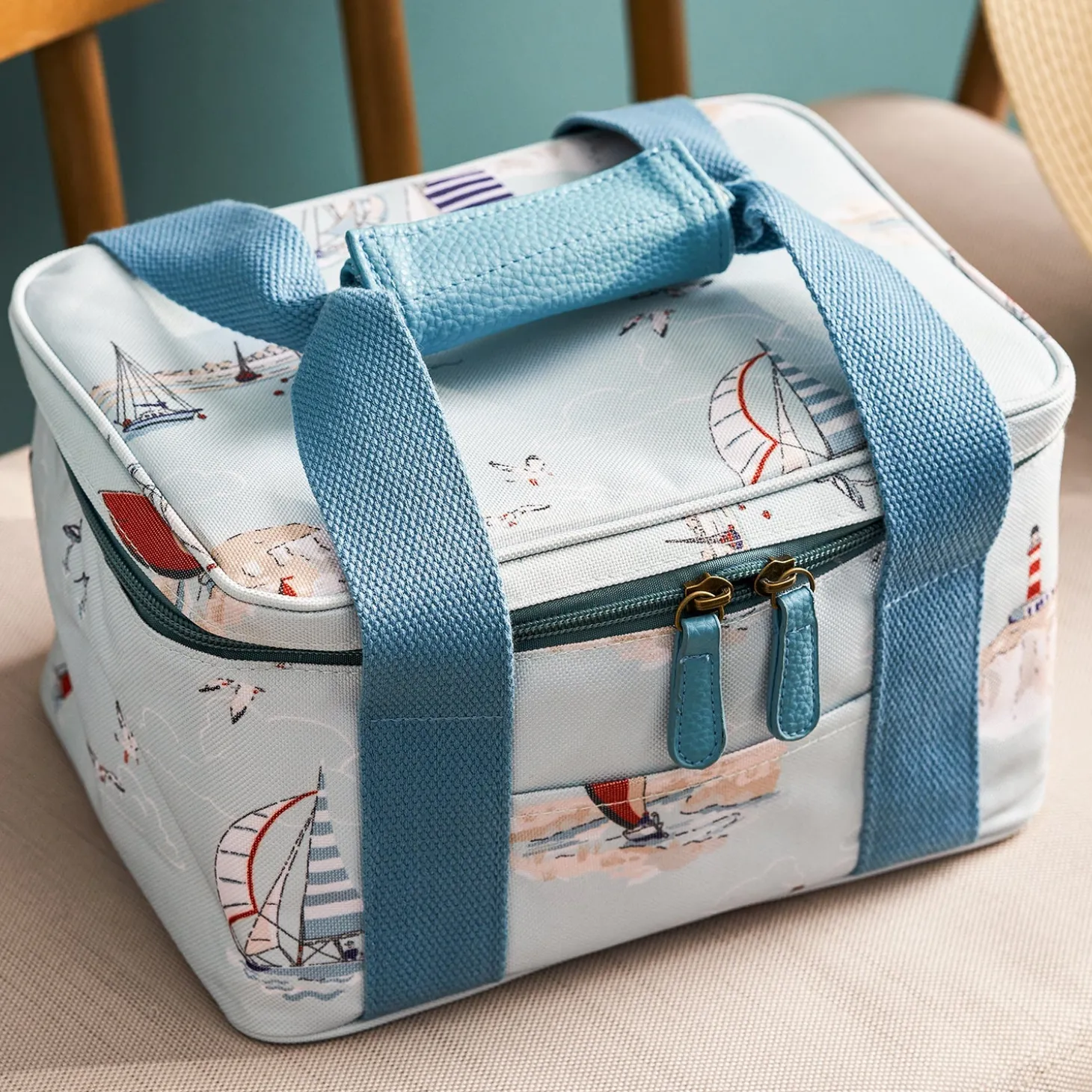Coastal Boats Lunch Bag