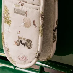 Farm Friends Double Oven Glove