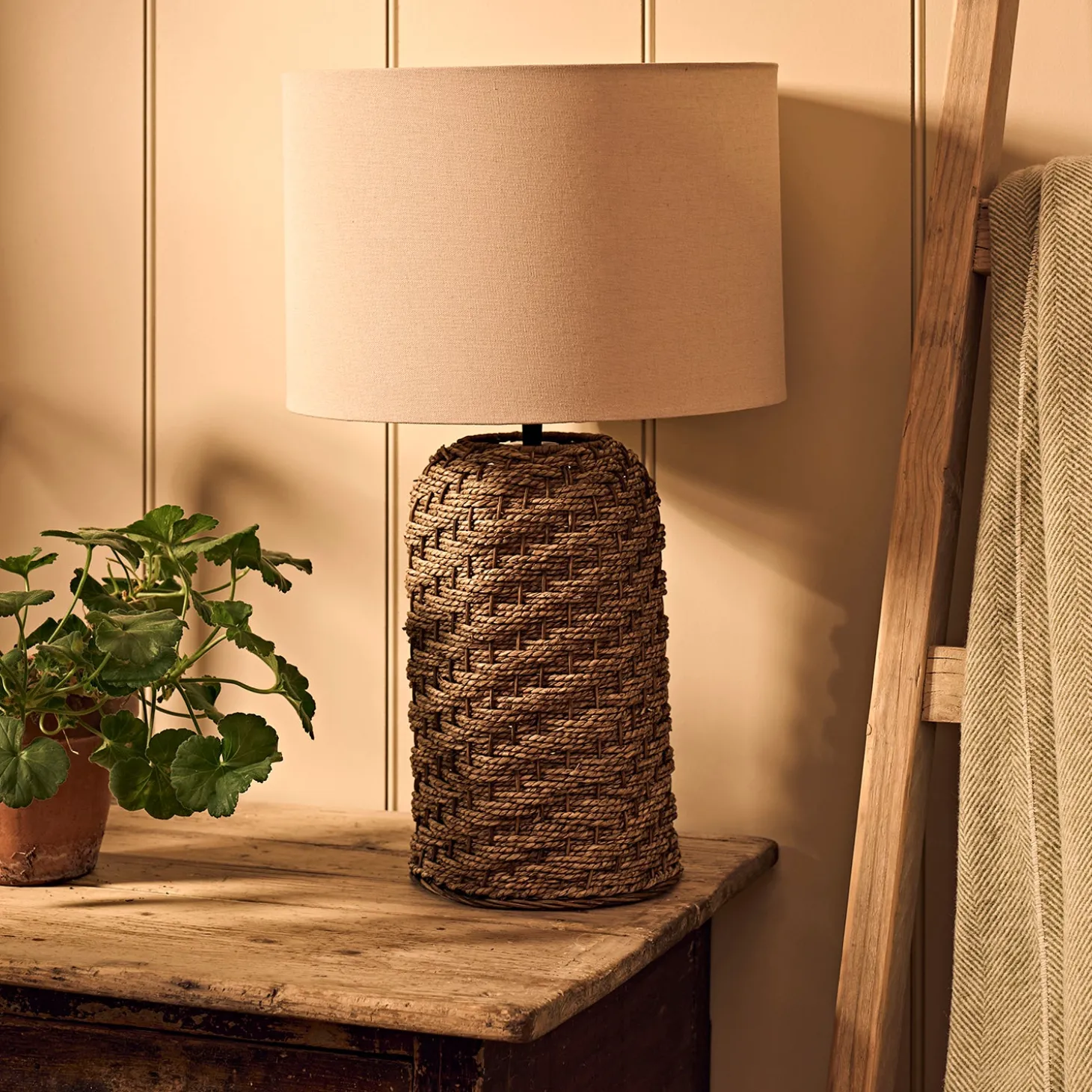 Langham Seagrass Lamp