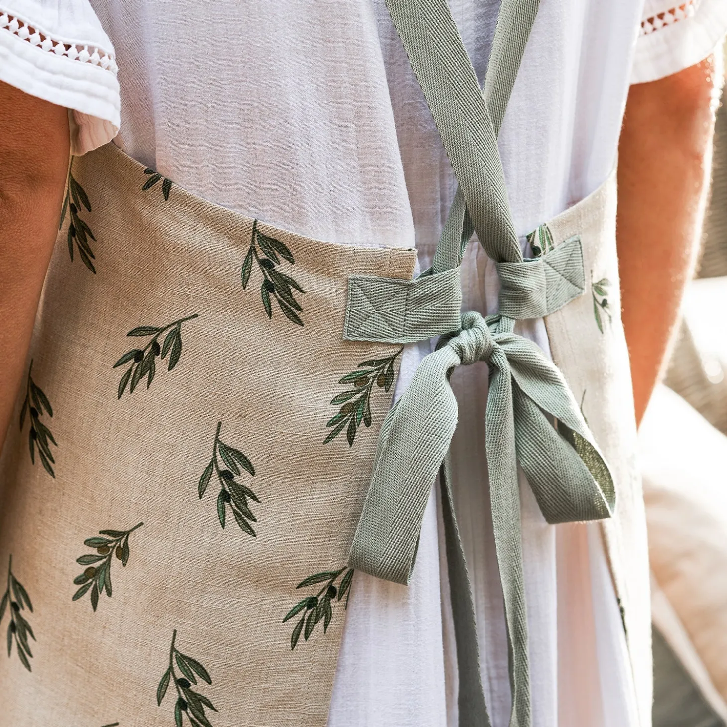Olive Linen Cross Back Apron
