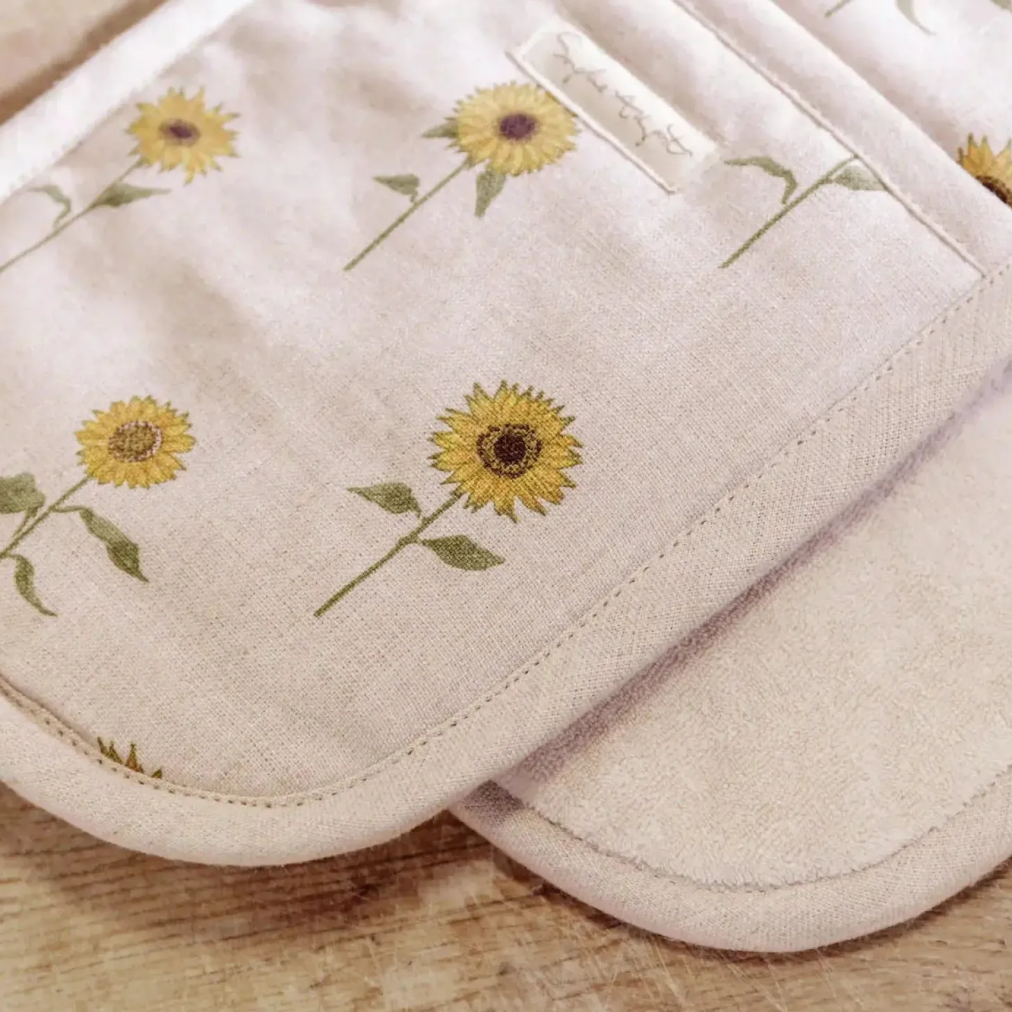 Sunflower Linen Double Oven Glove