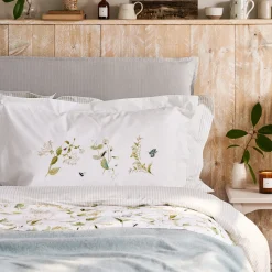 Wild Floral Bedding Set