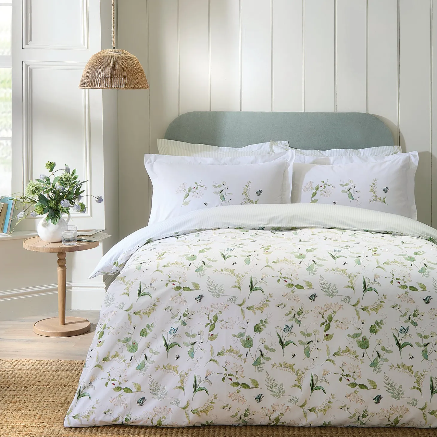 Wild Floral Bedding Set