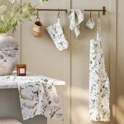 Wild Floral Oven Mitt
