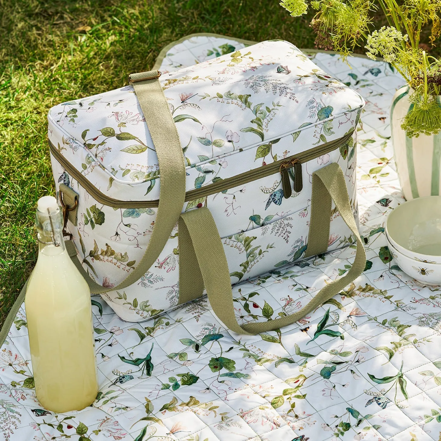 Wild Floral Picnic Bag