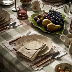Woodland Friends Embroidered Linen Napkins (Set of 4)