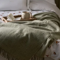 Wool Throw - Olive